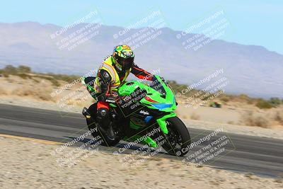 media/Jan-13-2024-SoCal Trackdays (Sat) [[9c032fe5aa]]/Turn 14 Inside (150pm)/